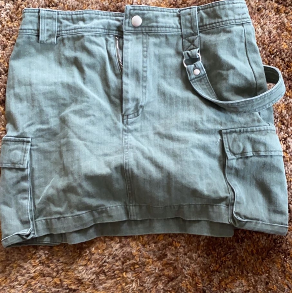 Green skirt
